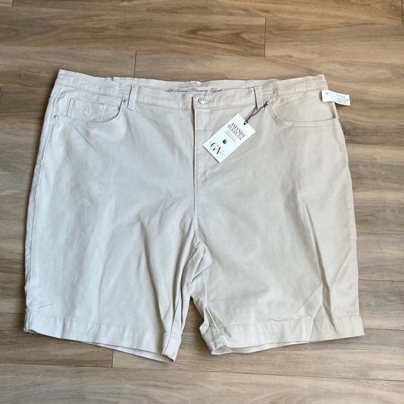 Gloria Vanderbilt Pants - Gloria Vanderbilt stonewood jean Bermuda short flawless stretch classic rise 24W